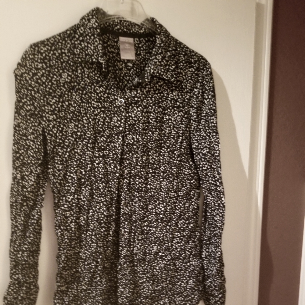 White Stag Black/White Long Sleeve, Button Down Top